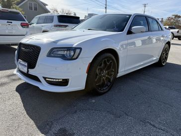 Used 2022 Chrysler 300 