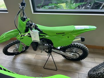2025 Kawasaki Kx 85 lime green 