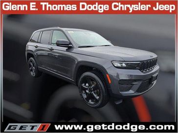 New 2025 Jeep Grand Cherokee Altitude X 4x2