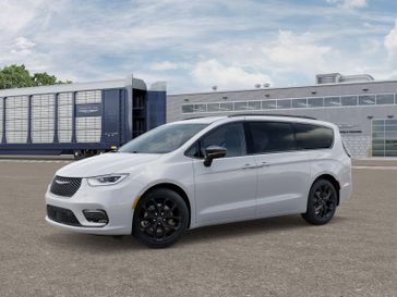 New 2026 Chrysler Pacifica Limited