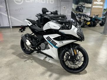 2025 CFMOTO 300SS 