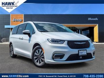 Used 2023 Chrysler Pacifica Hybrid Touring L