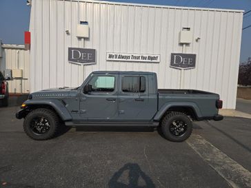 New 2025 Jeep Gladiator High Tide 4x4