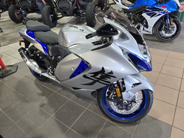 2025 SUZUKI HAYABUSA METALLIC MYSTIC SILVER