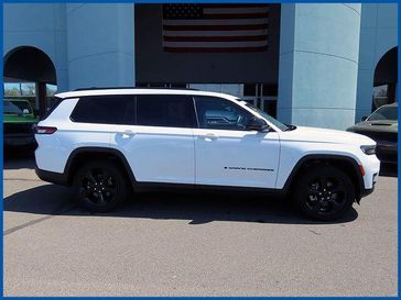 Used 2023 Jeep Grand Cherokee L Altitude