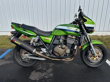 2005 Kawasaki ZRX 1200 R 