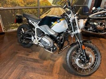 2023 BMW RNINET SCR 