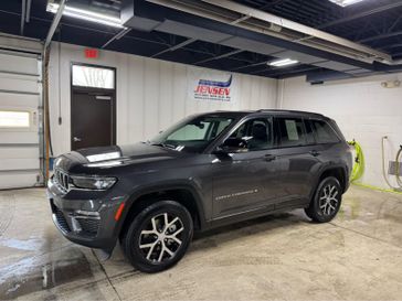 Used 2023 Jeep Grand Cherokee Limited