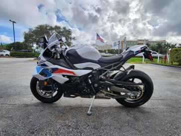 LIGHT WHITE / M MOTORSPOR