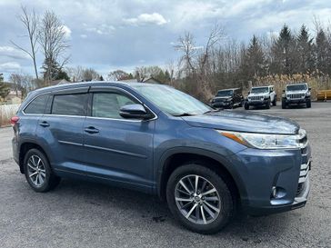 Used 2017 Toyota Highlander XLE