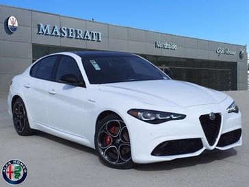 Alfa White