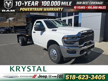 New 2026 RAM 3500 Tradesman Chassis Regular Cab 4x4 84' Ca