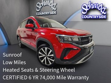 Used 2023 Volkswagen Taos SE w/Sunroof