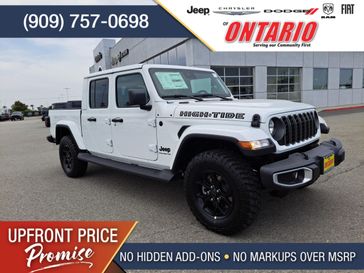 New 2025 Jeep Gladiator High Tide