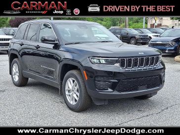 2025 Jeep Grand Cherokee Laredo X 4x4