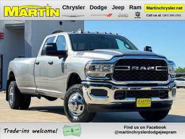 2024 RAM 3500 Tradesman Crew Cab 4x4 8' Box