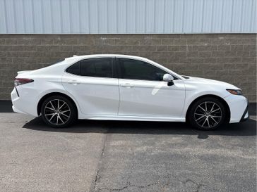 Used 2022 Toyota Camry SE