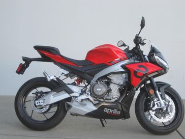 2023 Aprilia Tuono 660 