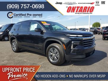 Used 2025 Chevrolet Traverse LT