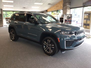 New 2027 Jeep Grand Cherokee Limited 4x4