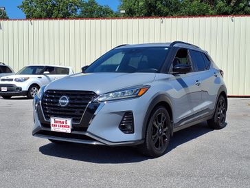 Used 2022 Nissan Kicks SR