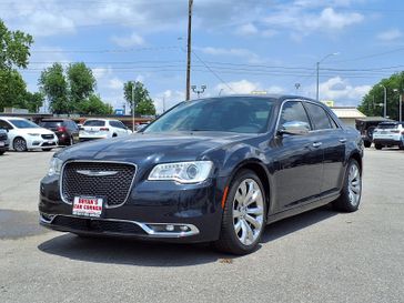 Used 2018 Chrysler 300 Limited RWD