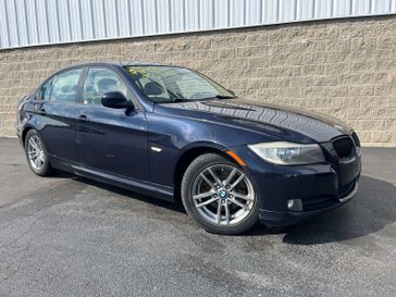 2010 BMW 328i 328i in a Monaco Blue Metallic exterior color and Beigeinterior. Wilmington Auto Center Chrysler Dodge Jeep Ram (937) 556-6430 wilmingtonautocentercdjr.com 