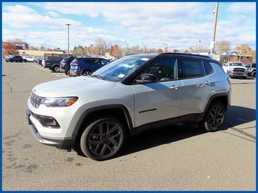 New 2026 Jeep Compass LIMITED ALTITUDE 4X4