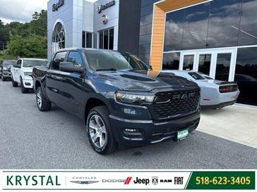 New 2026 RAM 1500 Express Crew Cab 4x4 5'7' Box