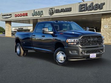 2024 RAM 3500 Tradesman Crew Cab 4x4 8' Box