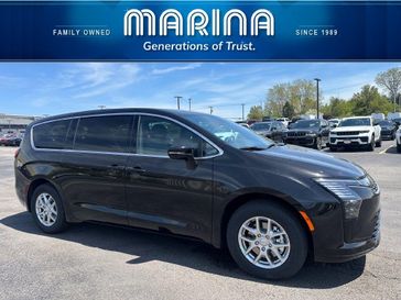 New 2027 Chrysler Pacifica Select