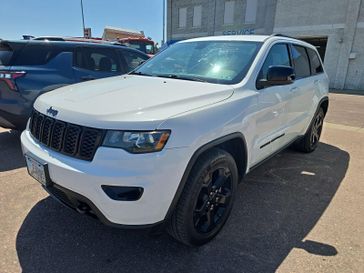 Used 2019 Jeep Grand Cherokee Laredo