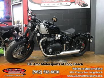 2024 Triumph BONNEVILLE BOBBER  in a JET BLACK/ASH GRAY exterior color. Del Amo Motorsports of Long Beach (562) 362-3160 delamomotorsports.com 