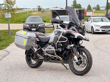 2016 BMW R1200GSA Low Suspension