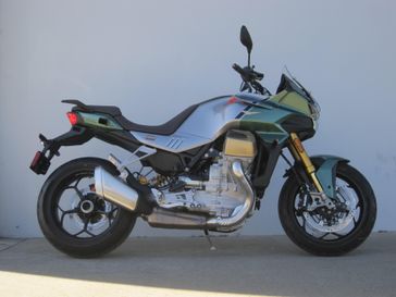 2024 Moto Guzzi V100 in a GREEN exterior color. Moto San Diego 760-520-1288 motosandiego.com 