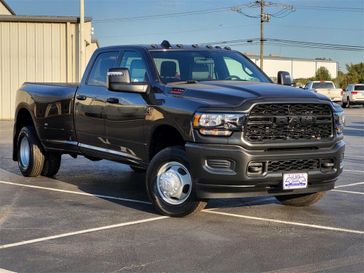 2024 RAM 3500 Tradesman Crew Cab 4x4 8' Box