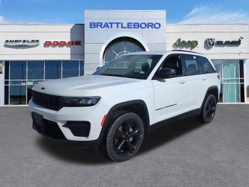 Used 2023 Jeep Grand Cherokee Altitude 4X4