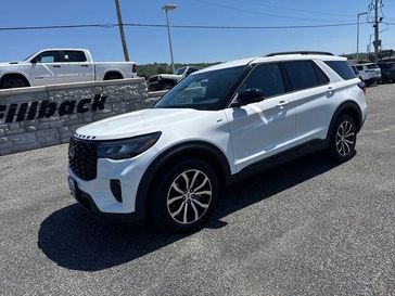 New 2026 Ford Explorer ST-Line