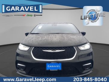 New 2026 Chrysler Pacifica Limited Awd