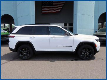 Used 2023 Jeep Grand Cherokee Altitude X