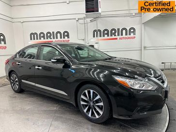 2016 Nissan Altima SV's photo