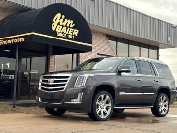 Used 2016 Cadillac Escalade Luxury Collection