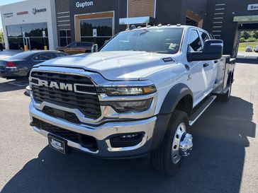 New 2026 RAM 4500 Tradesman Chassis Crew Cab 4x4 60' Ca