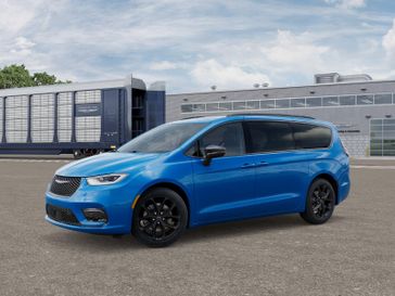 New 2026 Chrysler Pacifica Limited Awd