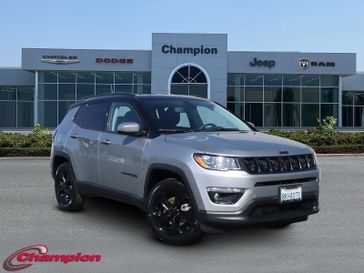 2019 Jeep Compass Altitude in a Billet Silver Metallic Clear Coat exterior color and Blackinterior. Champion Chrysler Jeep Dodge Ram 800-549-1084 pixelmotiondemo.com 