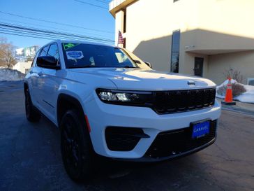 Used 2025 Jeep Grand Cherokee Altitude X