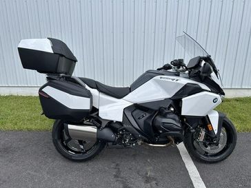 2026 BMW R 1300 RT 
