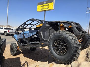 2025 Can-Am MAVERICK X3 MAX DS TURBO SCANDI BLUE AND ORANGE CRUSH