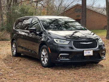 New 2026 Chrysler Pacifica Limited