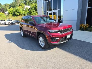 New 2025 Jeep Grand Cherokee Laredo X 4x4